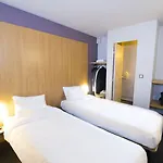 Hotel Kyriad Direct Poitiers - Gare Du Futuroscope 2*