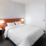 Hotel Kyriad Direct Poitiers - Gare Du Futuroscope 2*