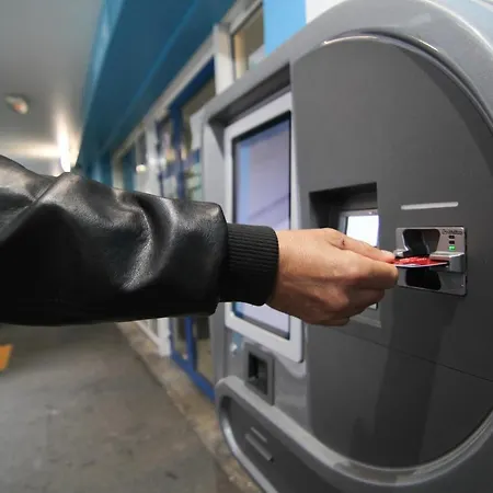 Kyriad Direct Poitiers - Gare Du Futuroscope Hotel Chasseneuil-du-Poitou