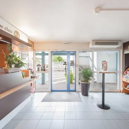 Kyriad Direct Poitiers - Gare Du Futuroscope Chasseneuil-du-Poitou