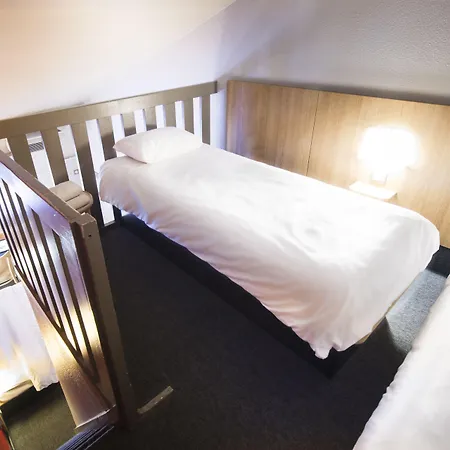 Hotel Kyriad Direct Poitiers - Gare Du Futuroscope 2*