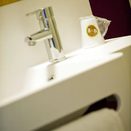 Kyriad Direct Poitiers - Gare Du Futuroscope