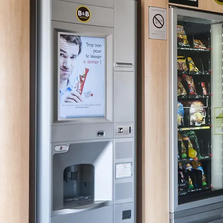 Kyriad Direct Poitiers - Gare Du Futuroscope 2*