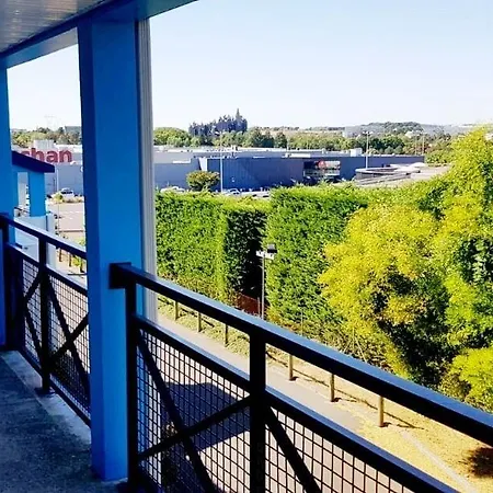 Kyriad Direct Poitiers - Gare Du Futuroscope Hotel 2*