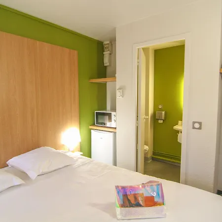 Kyriad Direct Poitiers - Gare Du Futuroscope