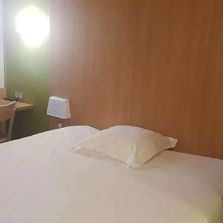 Hotel Kyriad Direct Poitiers - Gare Du Futuroscope