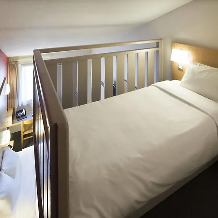 Kyriad Direct Poitiers - Gare Du Futuroscope