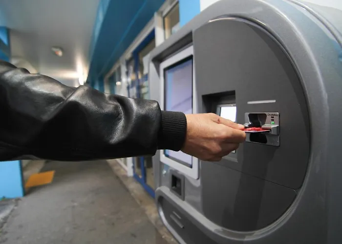 Kyriad Direct Poitiers - Gare Du Futuroscope Hotel Chasseneuil-du-Poitou