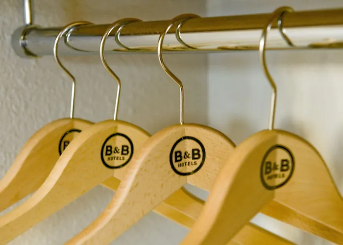 Hotel Kyriad Direct Poitiers - Gare Du Futuroscope