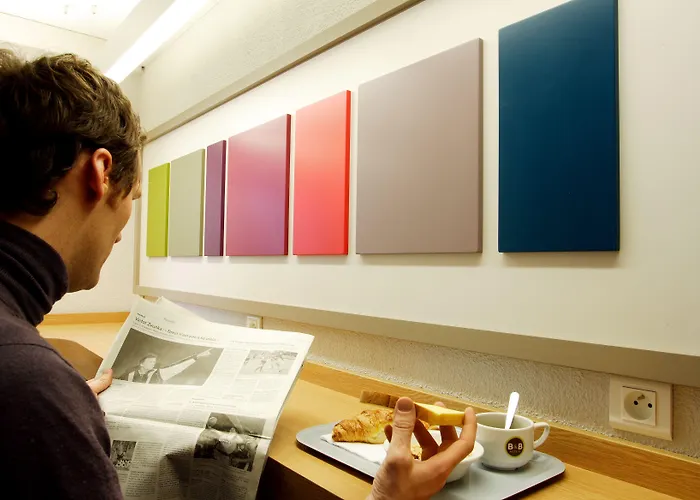 Kyriad Direct Poitiers - Gare Du Futuroscope