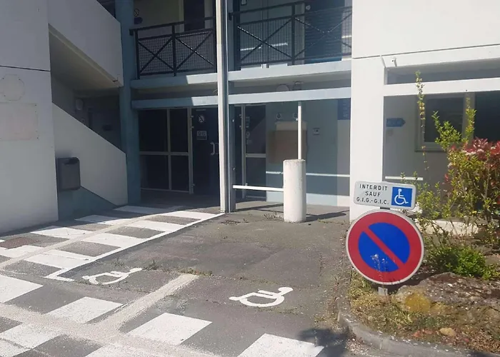 Kyriad Direct Poitiers - Gare Du Futuroscope