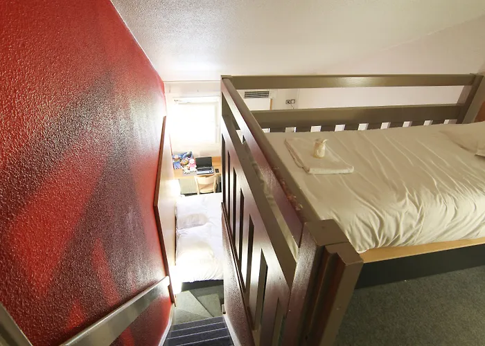 Kyriad Direct Poitiers - Gare Du Futuroscope